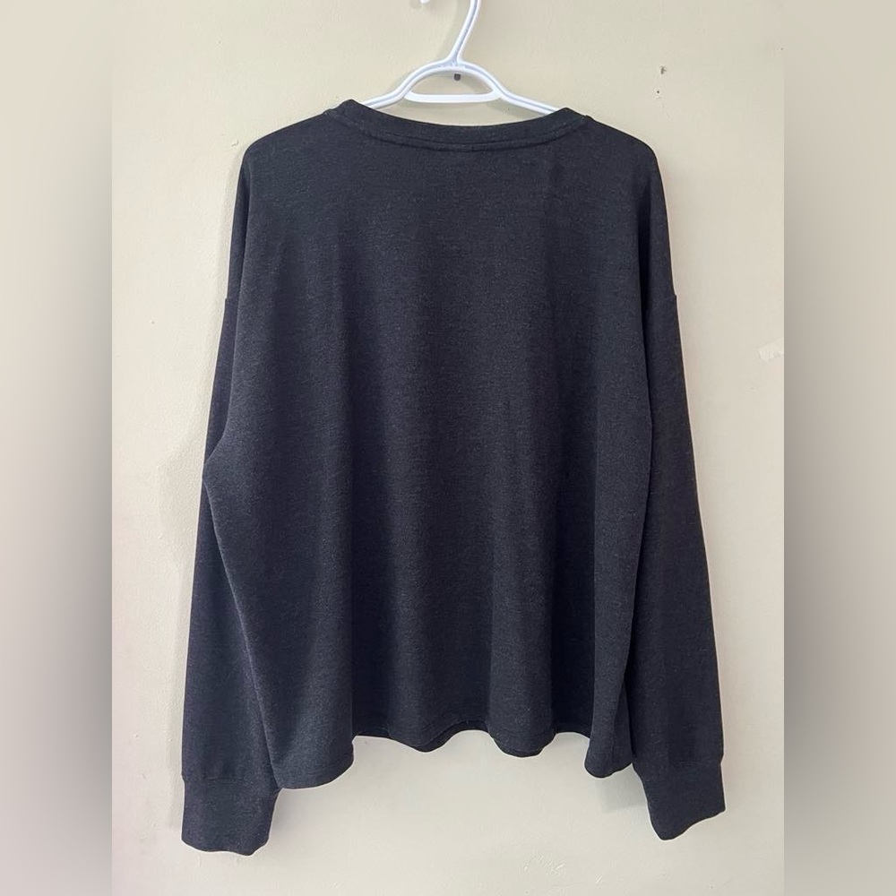 XXL Reebok Sweatshirt - Picture 3 of 4